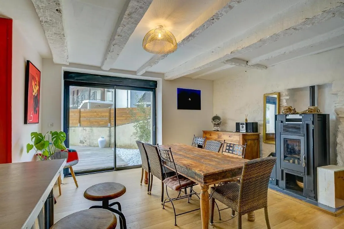 The Saint-Malo Drifter - Holiday Home 0*,  Frankrig